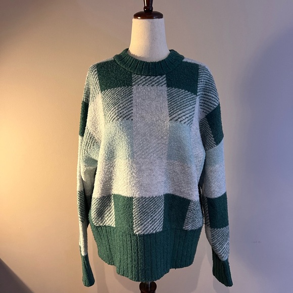 Women's Crewneck Pullover Oversized Sweater - A New Day Green Plaid - Picture 1 of 5